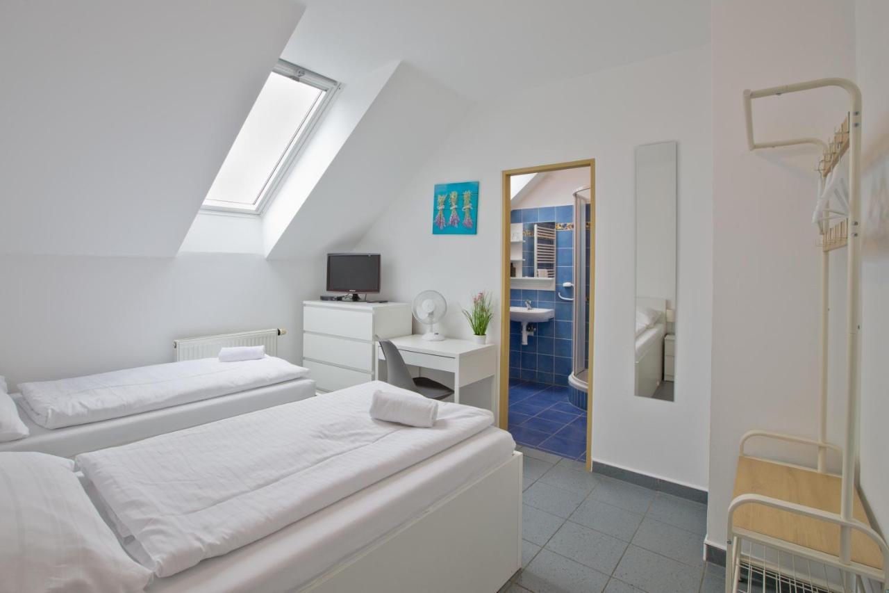 Sindlovska Krcma Hotel Ceske Budejovice Ngoại thất bức ảnh