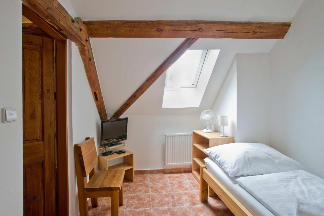 Sindlovska Krcma Hotel Ceske Budejovice Ngoại thất bức ảnh