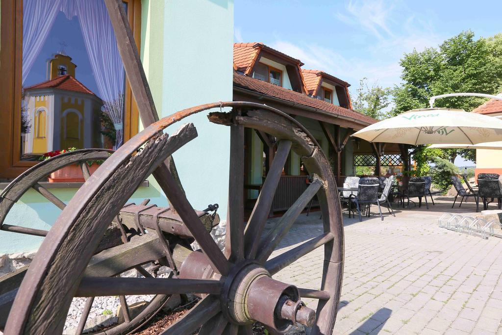 Sindlovska Krcma Hotel Ceske Budejovice Ngoại thất bức ảnh